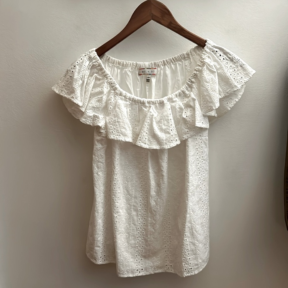 Eri and Alli Anthropologie XS White Eyelet Top